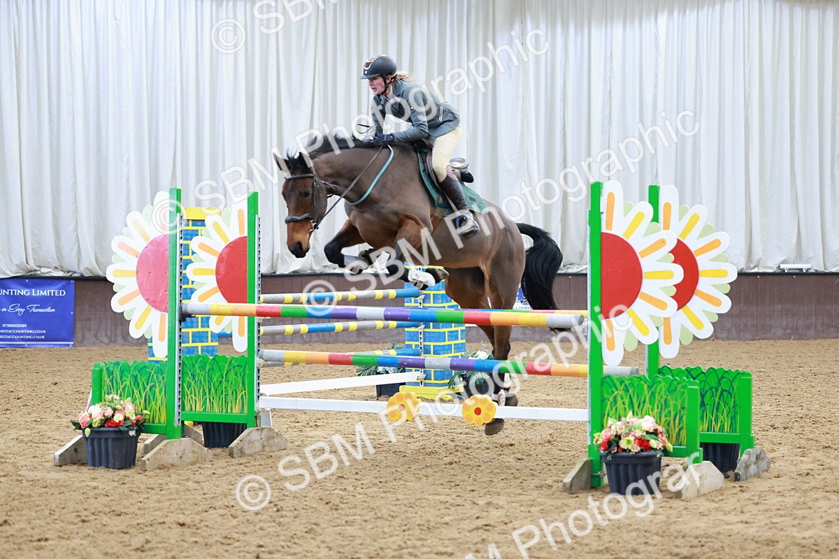 SBM_003585 - Class 11 - Senior Newcomers/ 1.10m Open