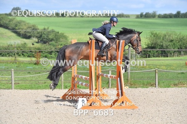 BPP_6683 - CLASS 3 Senior BritiNovice/ 90cm Open