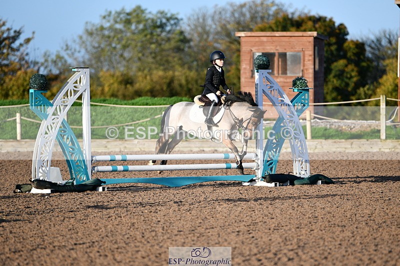 241026A-090409-00360 - SAT Cls 19 Clear Round 50cm