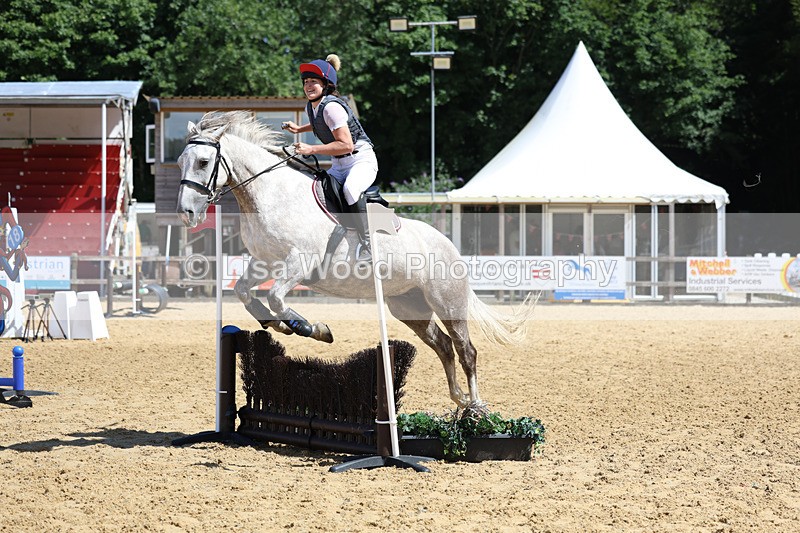 3E7A7118 - Class 2: 70cm