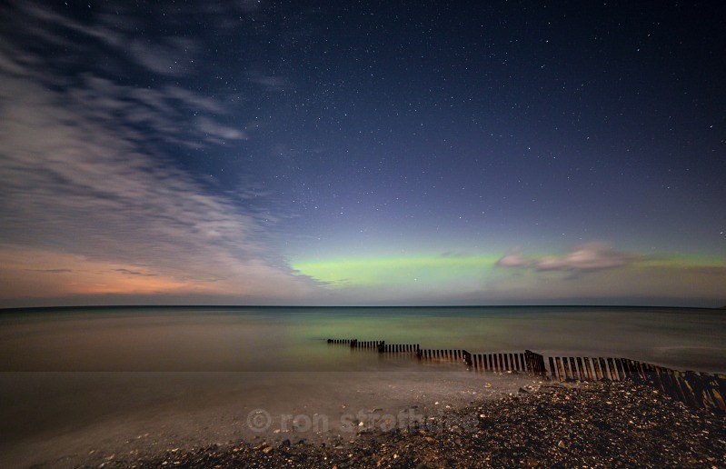 Aurora at Glen Moaar Beach - Skies of Man