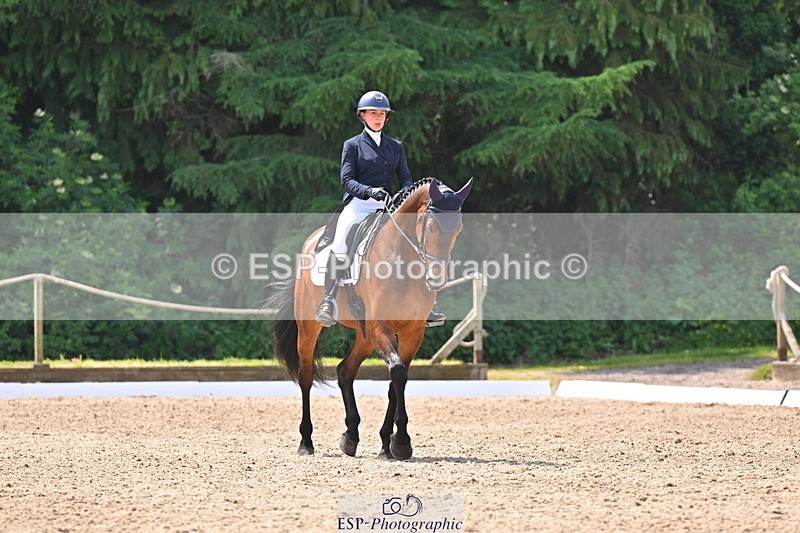 250523A-121941-06832 - C-281-Holly.Morris-NADIR.DE.LEAU