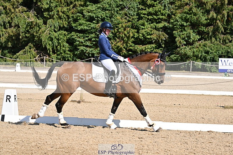 250810A-153256-08130 - Adv Medium SILVER Presentations