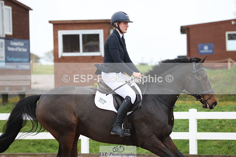 231112A-125246-04239 - Cls 19 Snr 1.05m Open