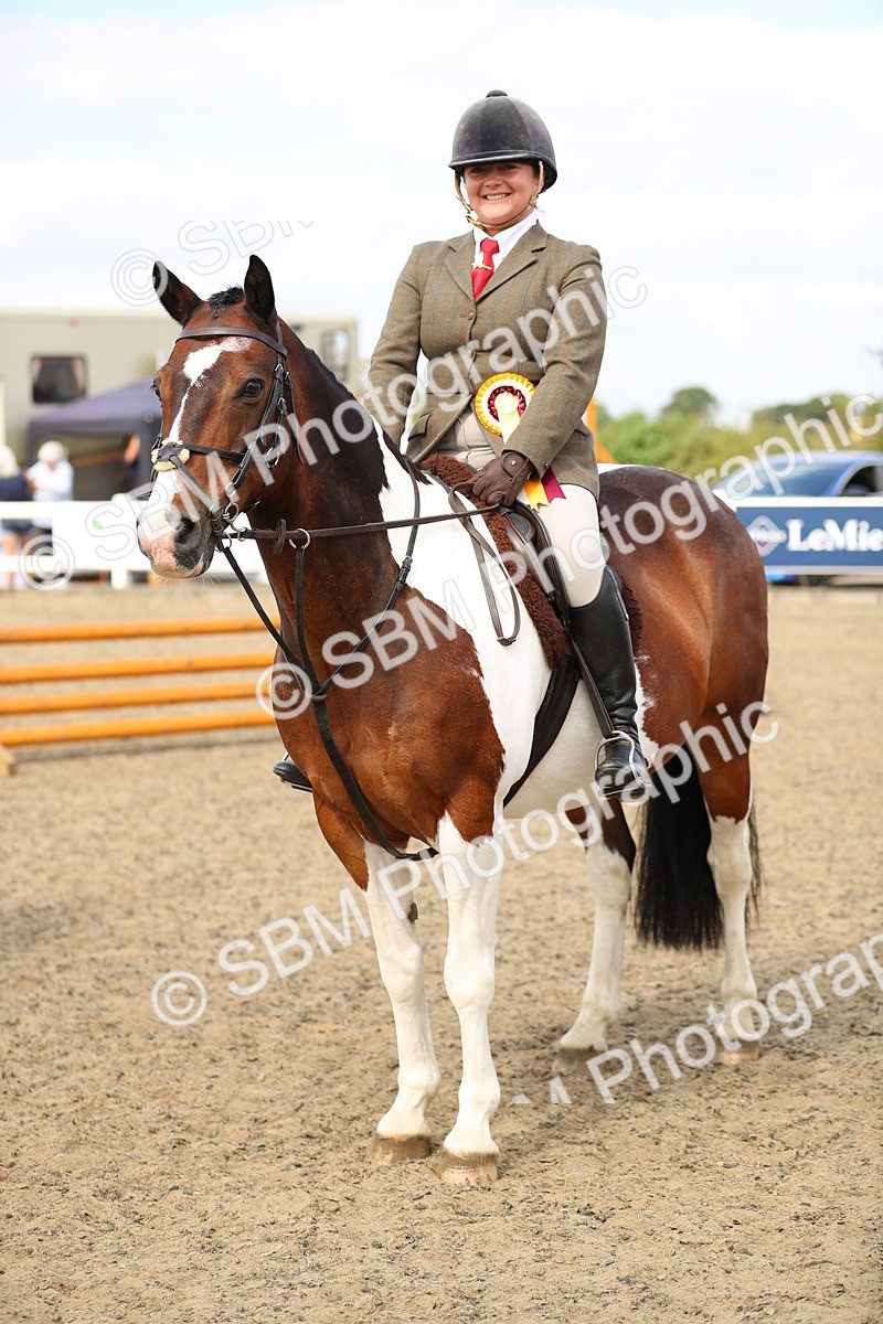 SBM_05672 - Class 48a Style & Performance 70cm (15-19)