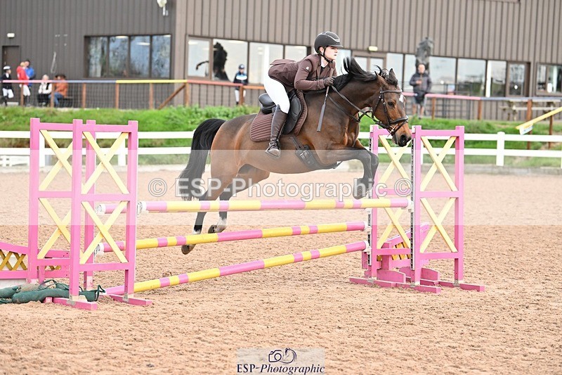 241117X-100123-03552 - Cls 09s Pony intro 90cm