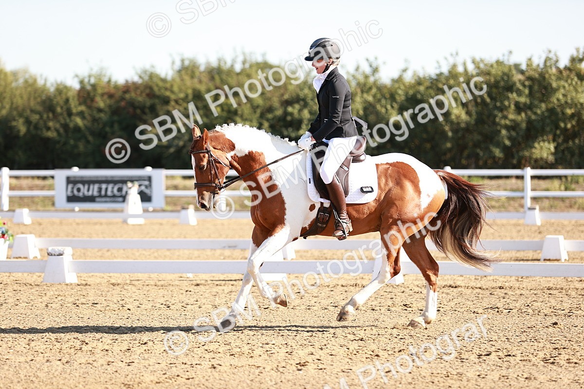 SBM_004213 - Class 12 - Novice 5 - 9.07-10.10