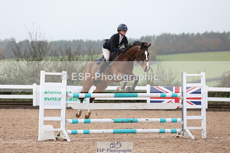 231112A-123229-04043 - Cls 19 Snr 1.05m Open