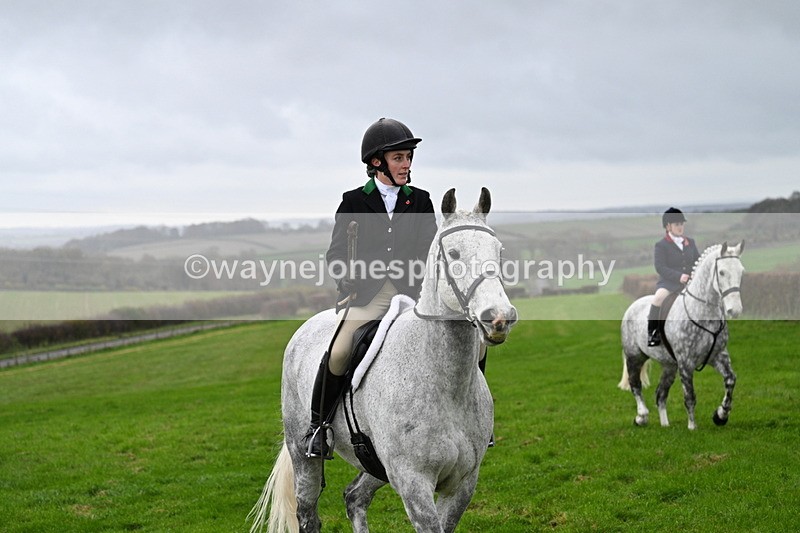 WJ7_8888 - Meet Staff & Hounds