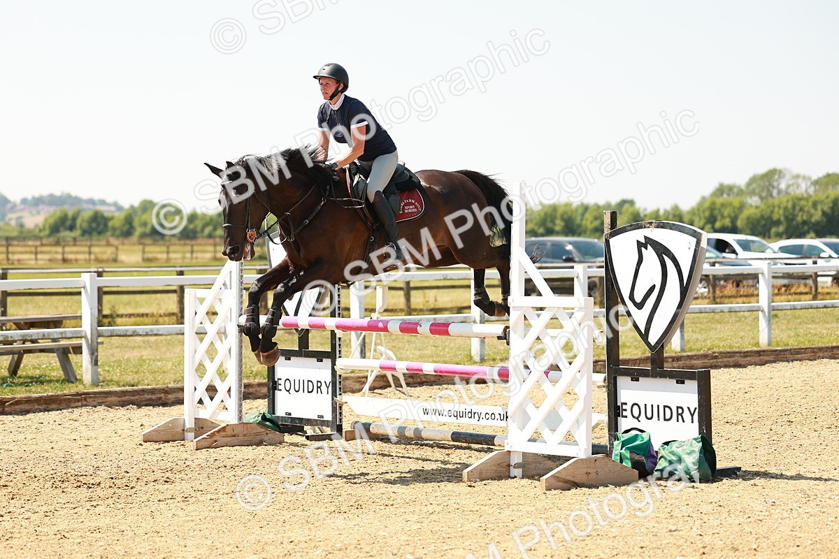 SBM_001524 - Class 4 - Senior Newcomers - 1.10m