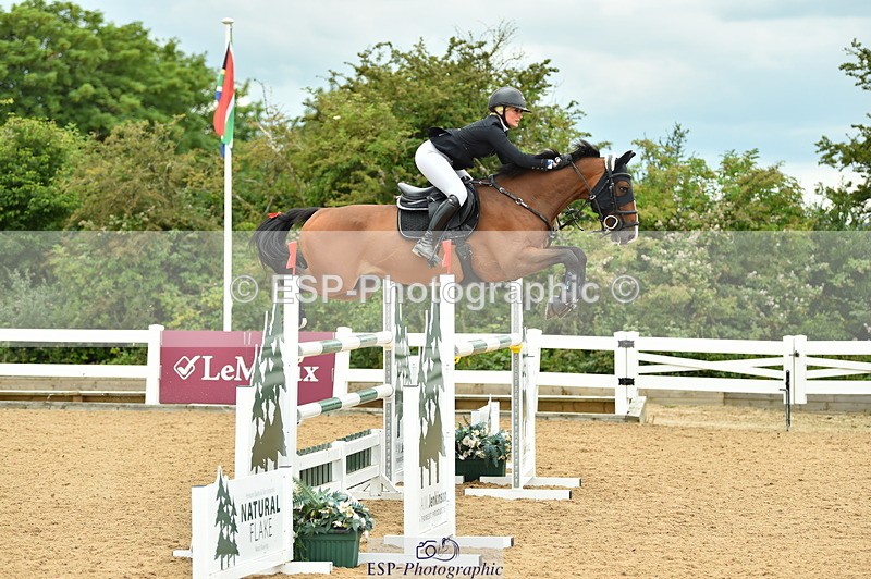 230720A-135620-03243 - Cls 21, 1 Star Gold 1.30m