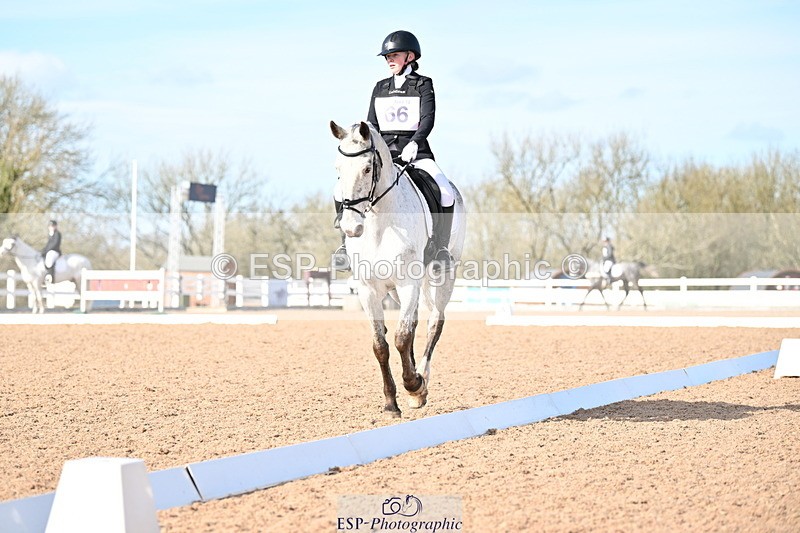 240324A-145458-04111 - Novice 27, 14.30 to 15.25