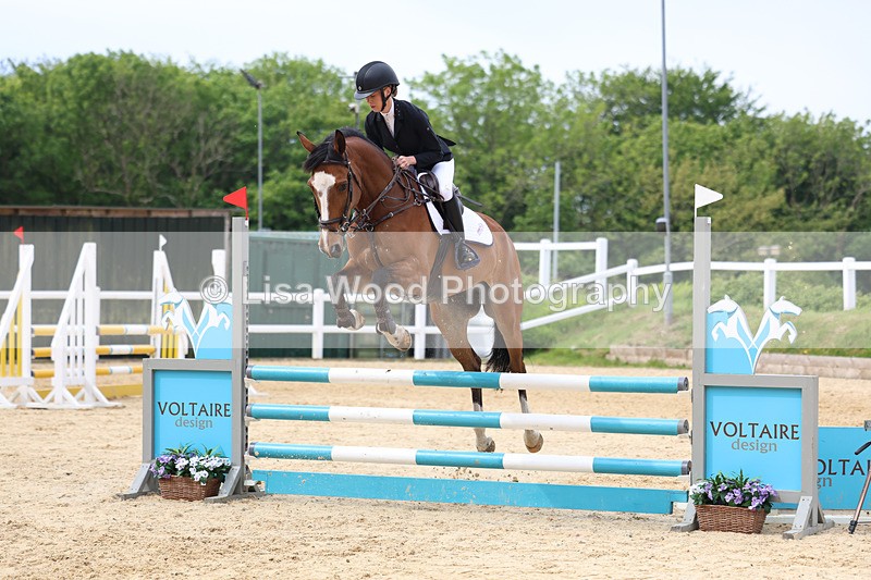 3E7A8555 - Class 4: Senior British Novice/90cm open