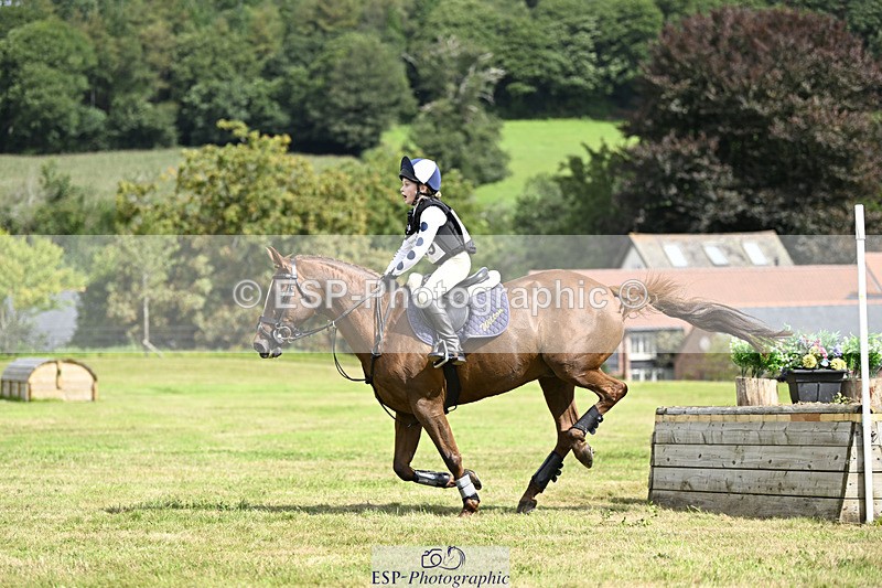 240825X-114602-32603 - 70cm XC 11.00 to 12.00