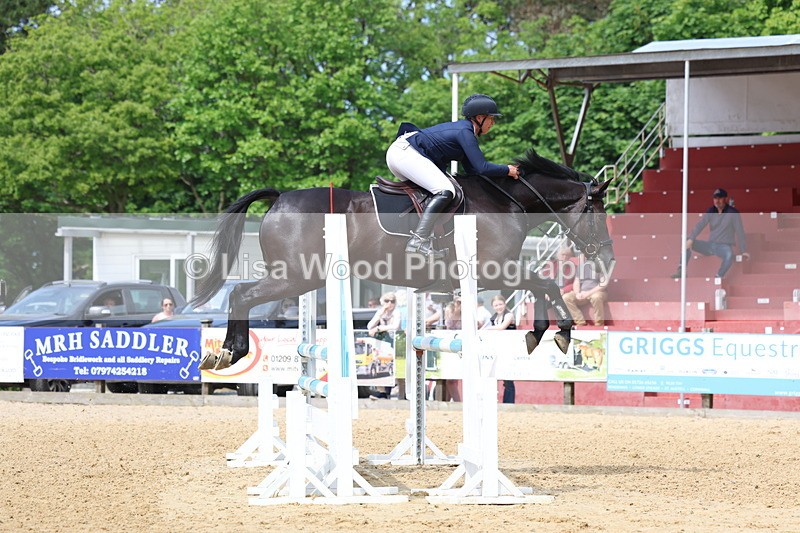 3E7A7018 - Class 7: Senior Newcomers/1.10m open