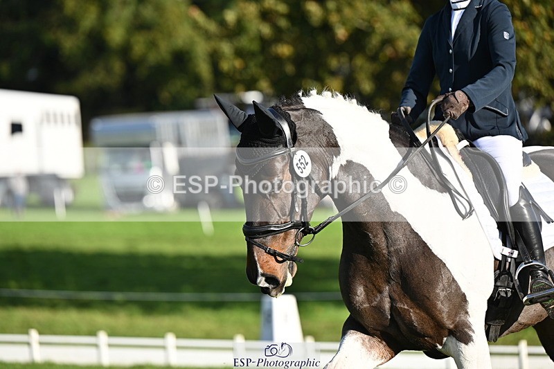 251024A-100634-08233 - G-552-Rachael.Whittaker