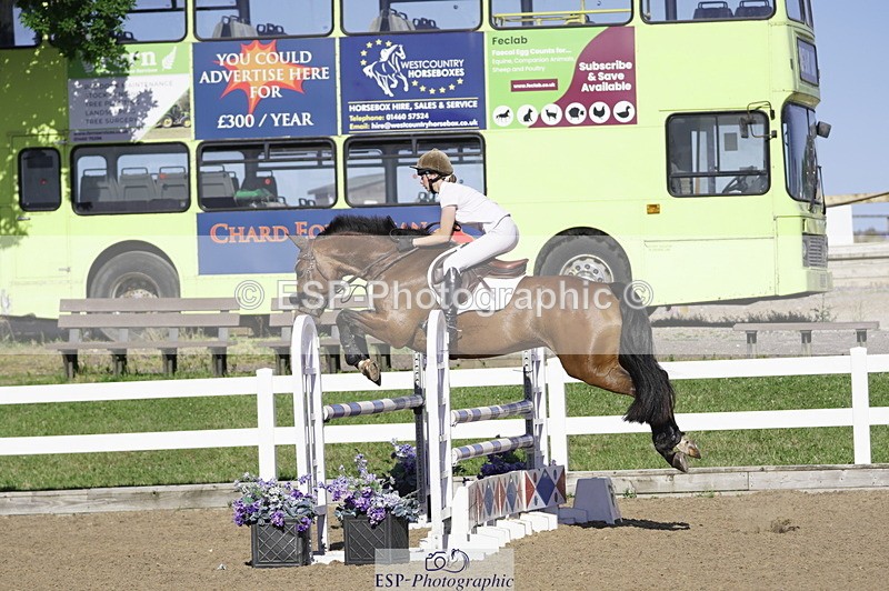 230624A-175000-02842 - Cls 33 1.05m Amateur Quali