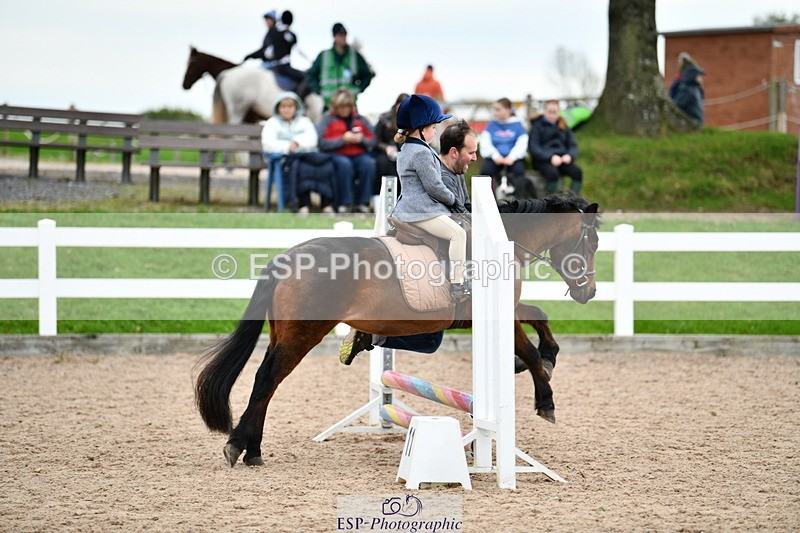 241013B-105126-00487 - Cls 2c 40cm Lead Rein