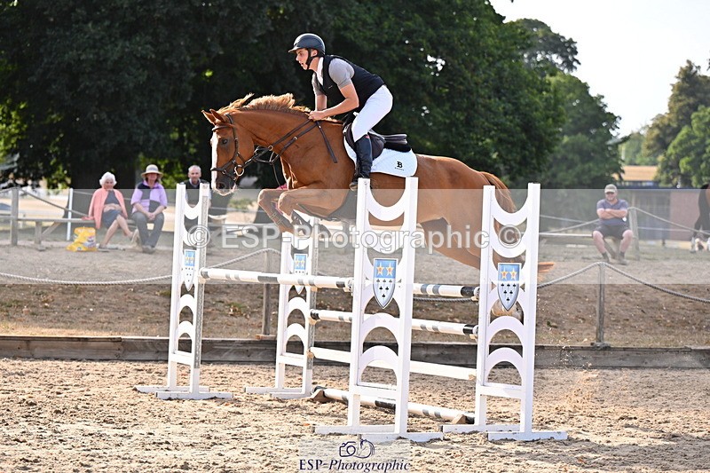 250817A-172224-05206 - Cls 24 Snr Foxhunter