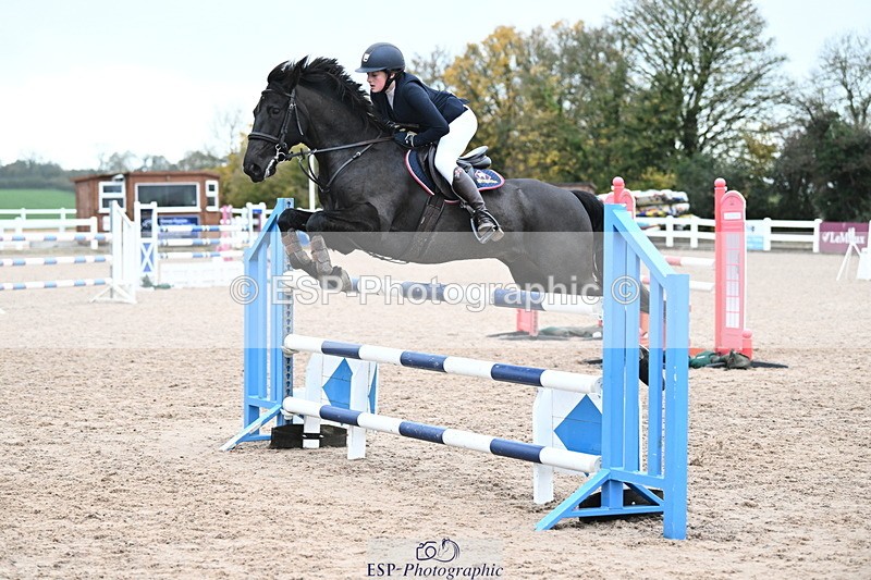 231118A-135820-03228 - Cls 9 Foxhunter & 1.10m Open