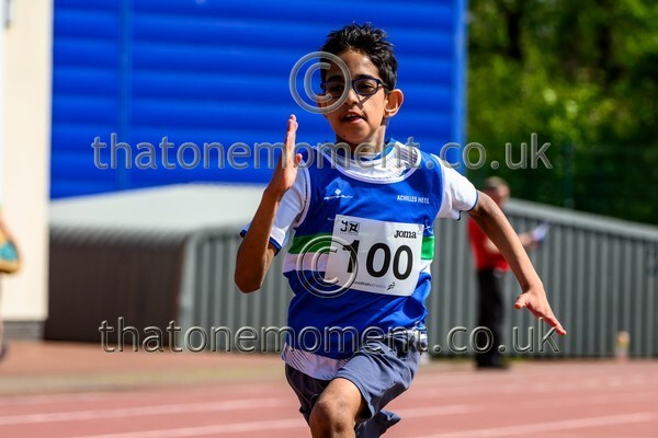 West25Sat-927095 - Track Male