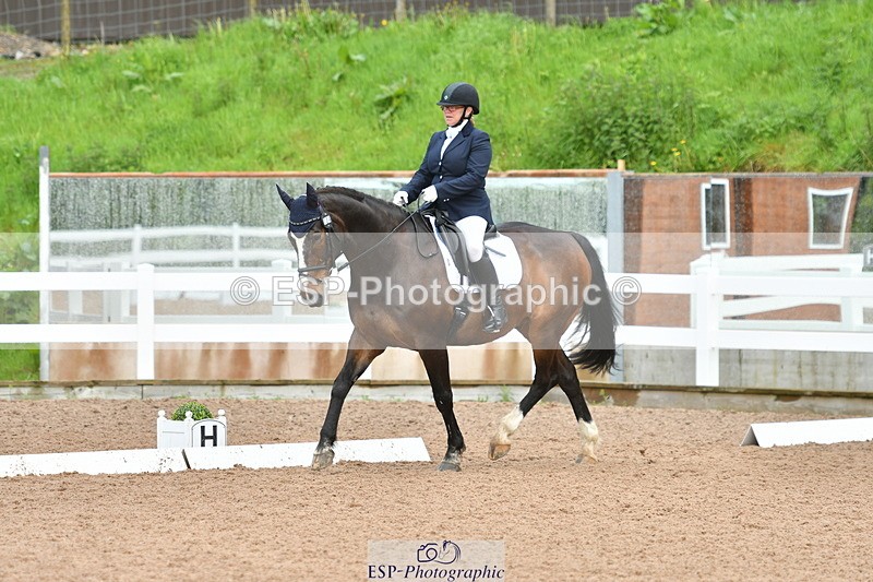 230511A-143655-00957 - BD Cls 14 Adv Medium 98