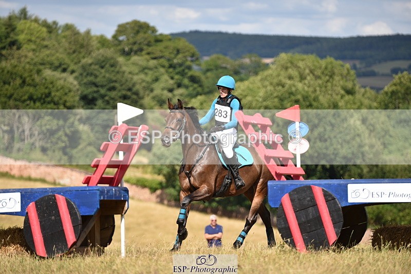 250802A-161820-07698 - F-283-Helen.Daly-MIELIKKI