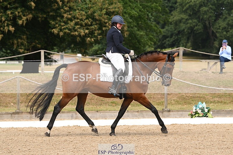 250719A-105155-04072 - 134-Carly.Moore-Taylors.Park.De'.Debutant