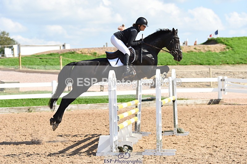 230915A-150238-00736 - Cls 12 1.05m Amateur Qualifier