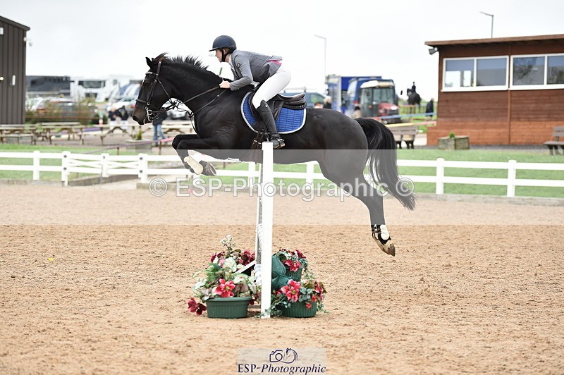 231013A-130308-01694 - Cls 3 1.05m Amateur Quali