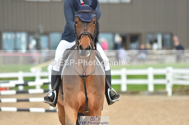 231111A-122354-01826 - Cls 12 Newcomers & 1.10m Open