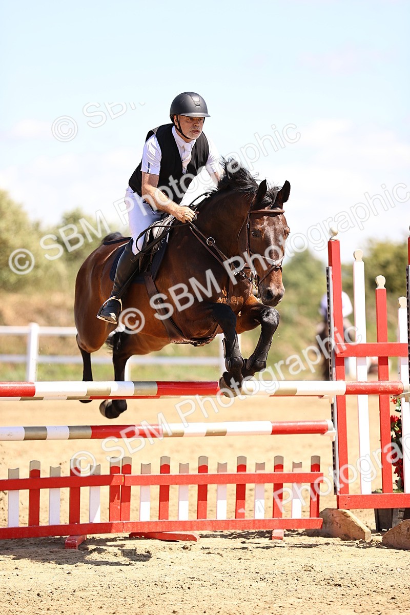 SBM_014466 - Class 15 - Senior Newcomers - 1.10m Open