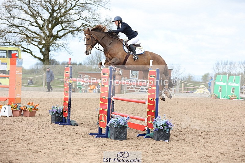 240419A-124546-07420 - Cls 6, 2 Star Medium Tour 1.35m