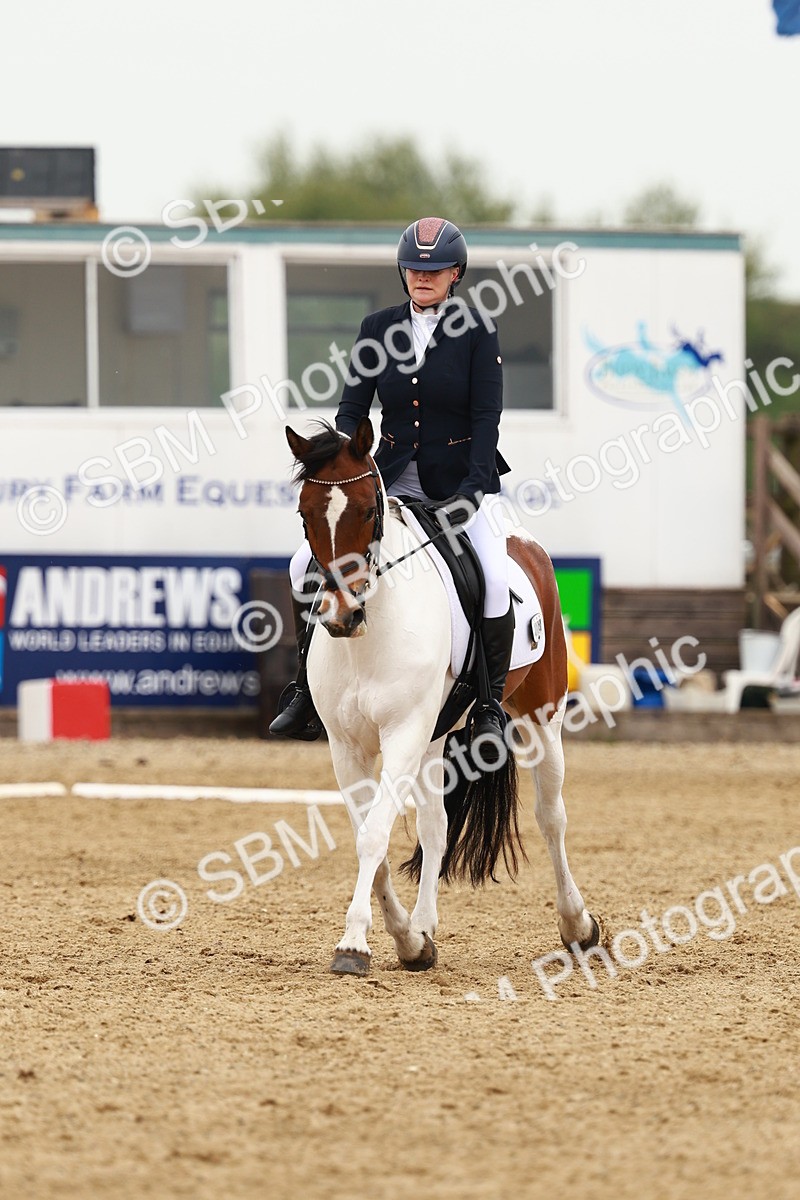 SBM_001056 - Class 6 - Novice 4
