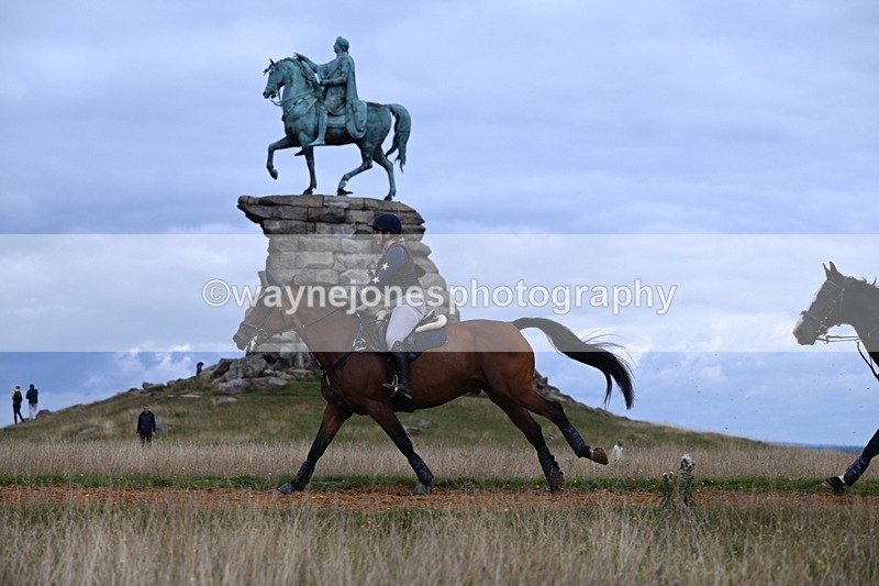 DSC_6390 - Time at Statue 12:17 to 12:44