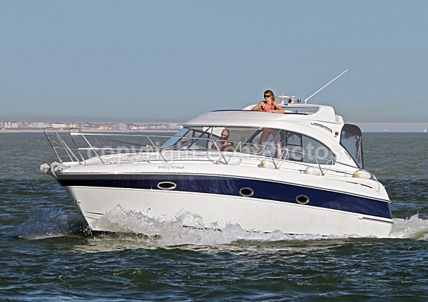 100523 PRETTY WOMAN IMG_5577 - Motorboats - Hardtop