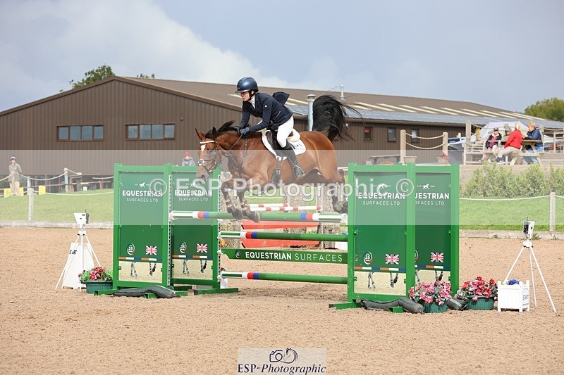 250911-112619-00970 - Cls 2 Snr Newcomers