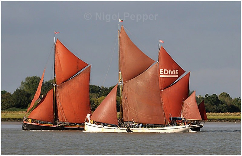Racing Trio ( 1 ) - Colne Barge and Smack Race