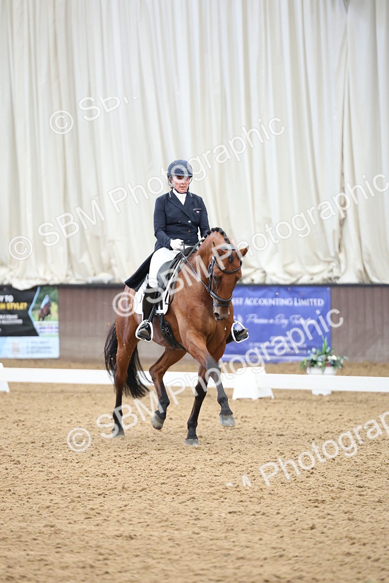 SBM_004439 - Class 9 - FEI Inter 1 Gold - 15.55-16.43