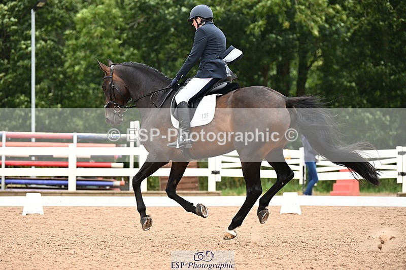 240815A-101631-00555 - 135-Anne.Shrubshall-Hfradin