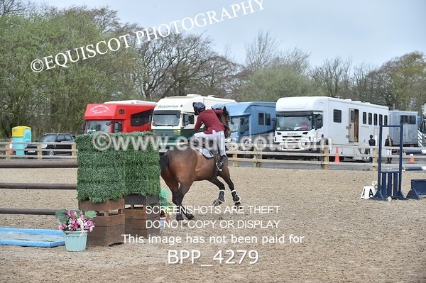 BPP_4279 - CLASS 10 RHS Foxhunter Championship Qualifier