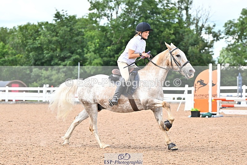 240723A-162927-00140 - 70cm