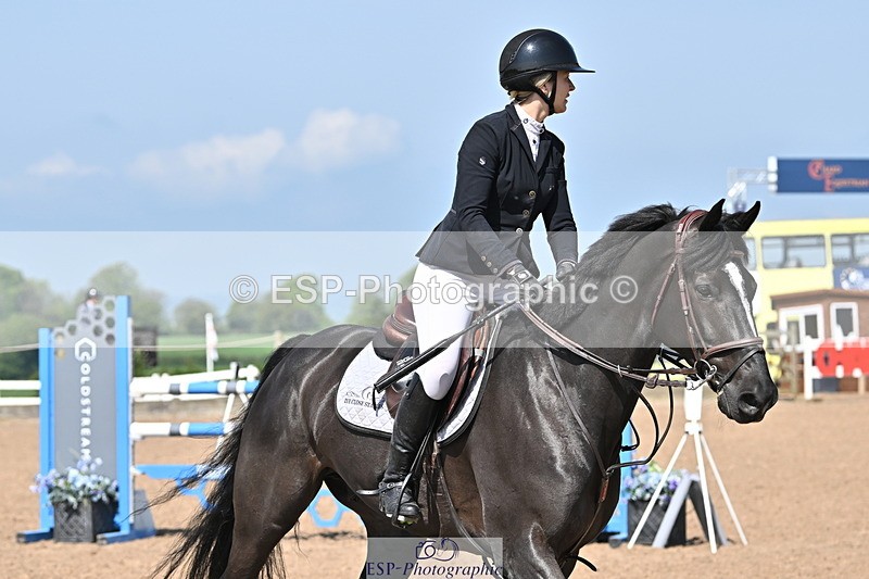 240509A-111511-01087 - Cls 9 Snr 1.20m Open