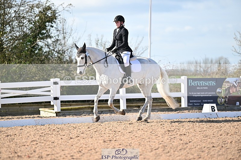 240324A-151218-04443 - Novice 27, 14.30 to 15.25