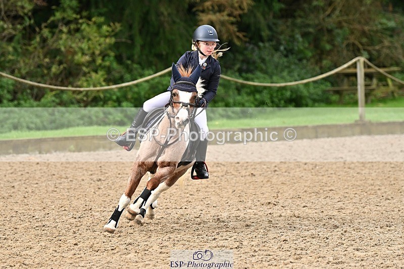 230930-094617-00111 - Cls 1 Pony Intro 70cm