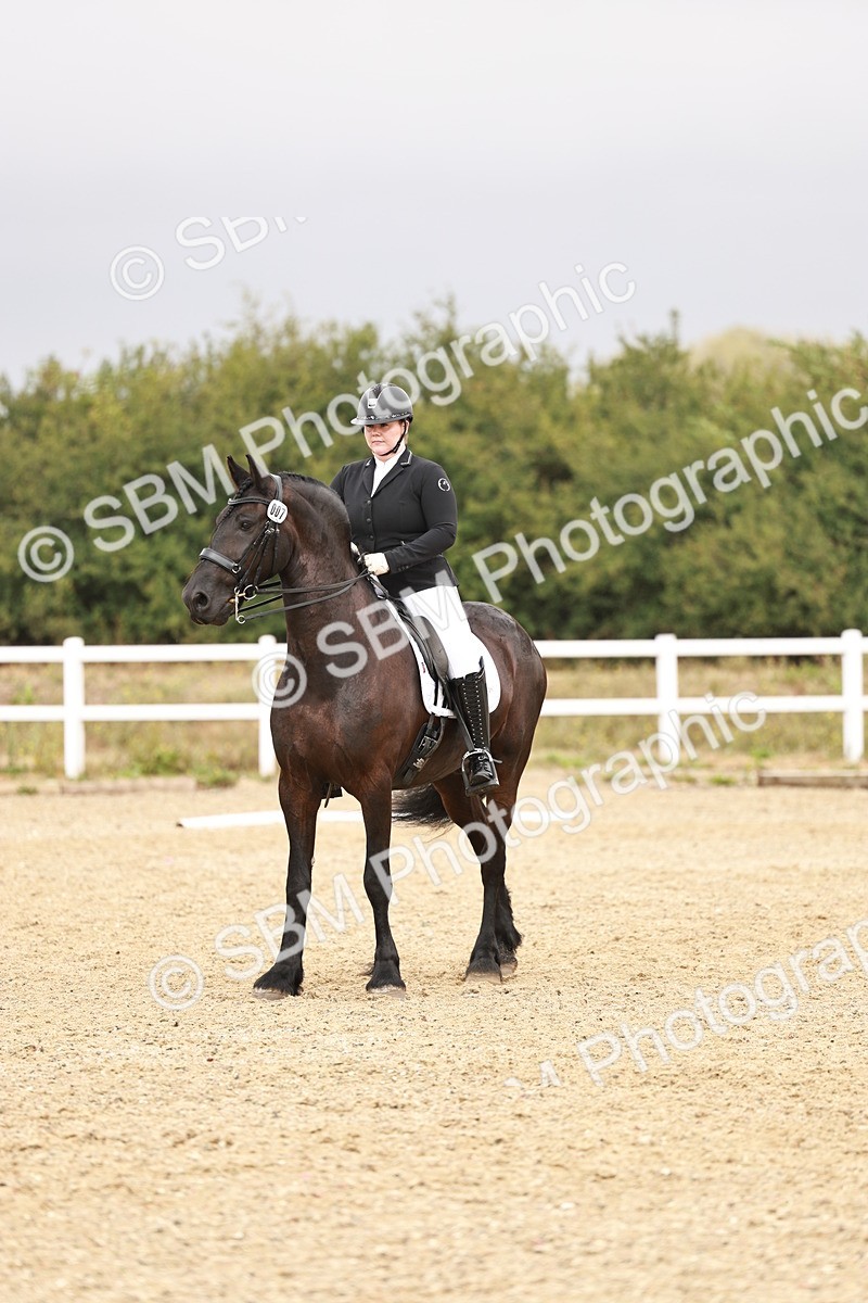 SBM_001876 - Class 8-11 - N2 E1 Warm Up - 12.27-12.59
