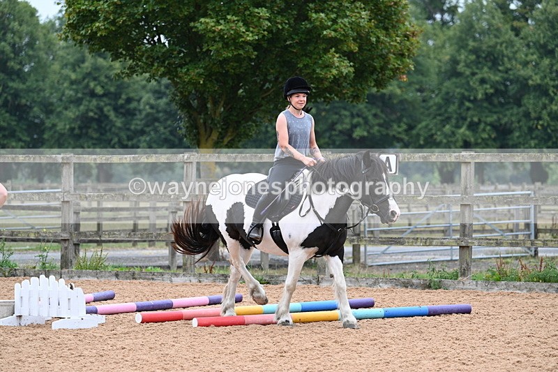 WJ7_7645 - Poles 10:00am