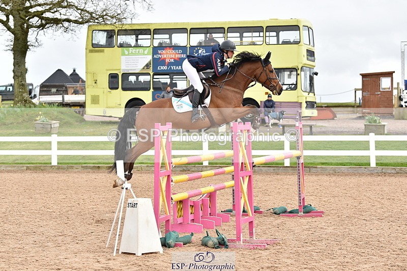 240327A-124030-00425 - Cls 4 Newcomers and 1.10m Open