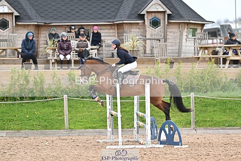 250414-112349-00489 - 90cm Round 1