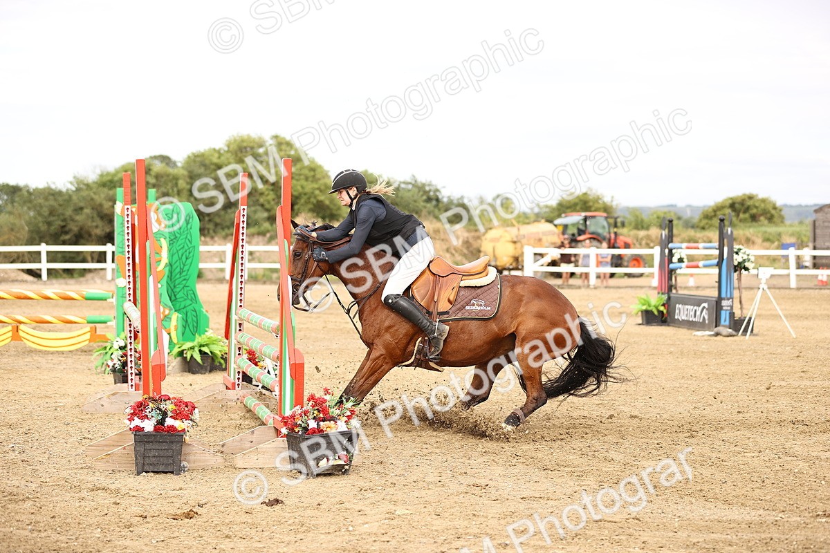 SBM_004874 - Class 24 - Arit Senior British Novice - 90cm